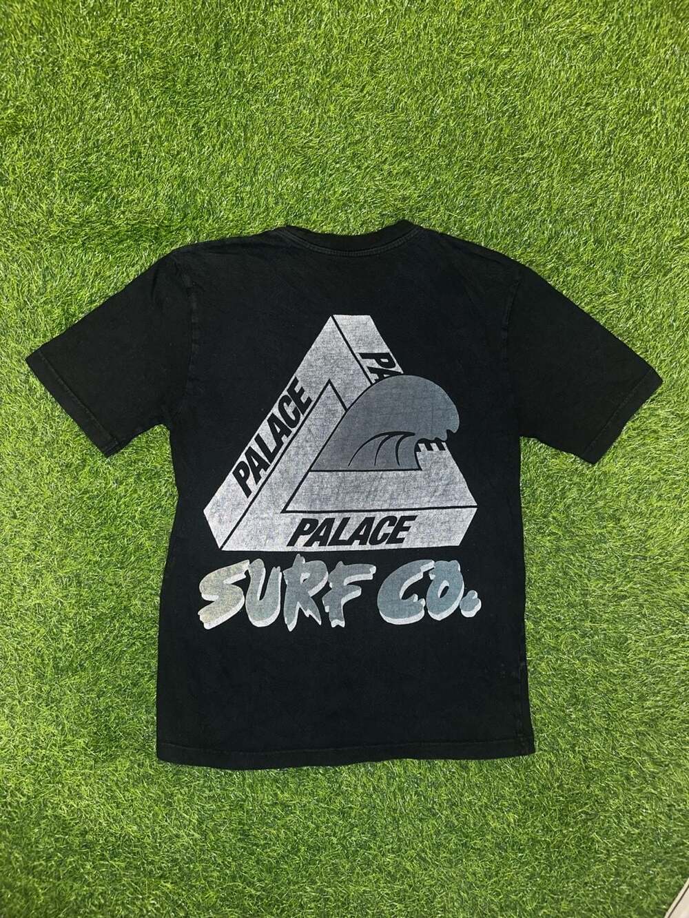 Palace Tri-Surf Co T-Shirt Size M Black